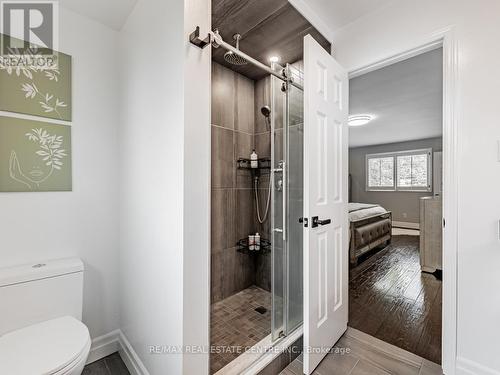 1 Hill Farm Road, King, ON - Indoor Photo Showing Bathroom