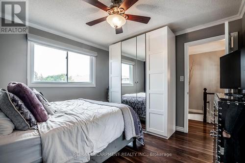 487 Eaglewood Drive, Hamilton, ON - Indoor Photo Showing Bedroom