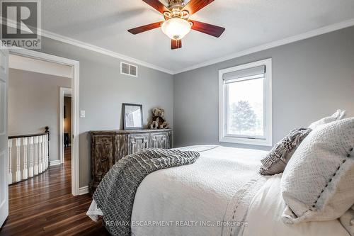 487 Eaglewood Drive, Hamilton, ON - Indoor Photo Showing Bedroom