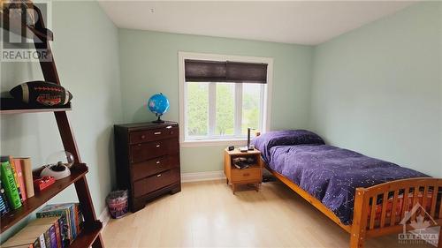 Primary Residence - Bedroom #2 - 103 Lady Slipper Way, Carp, ON - Indoor Photo Showing Bedroom