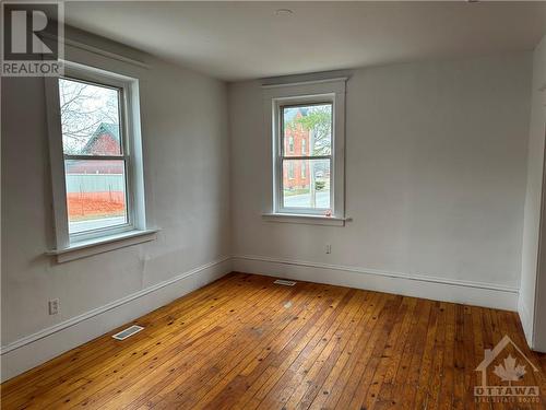 254-256 Thomas Street, Carleton Place, ON - Indoor Photo Showing Other Room