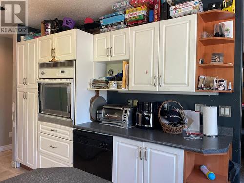 5508 53 Street, Fort Nelson, BC - Indoor Photo Showing Kitchen