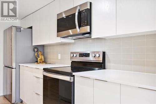 3058 Sixth Line Unit# 103, Oakville, ON - Indoor Photo Showing Kitchen