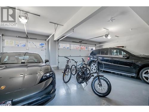 440 Audubon Court, Kelowna, BC - Indoor Photo Showing Garage