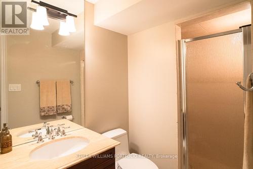 3122 Cardross Court, Oakville, ON - Indoor Photo Showing Bathroom