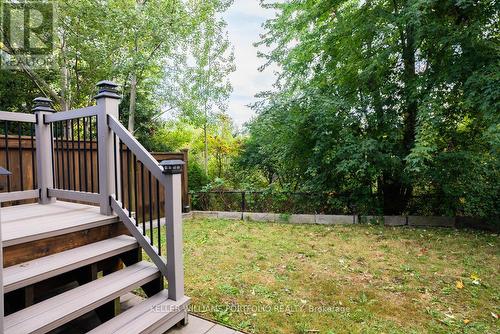 3122 Cardross Court, Oakville, ON - Outdoor