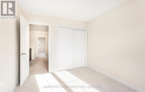 25 Vanilla Trail, Thorold, ON - Indoor Photo Showing Other Room