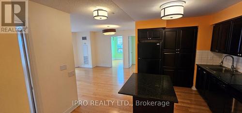 604 - 330 Burnhamthorpe Road W, Mississauga, ON - Indoor Photo Showing Other Room