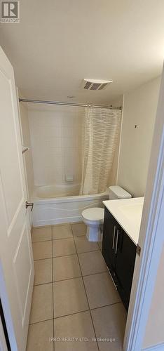 604 - 330 Burnhamthorpe Road W, Mississauga, ON - Indoor Photo Showing Bathroom