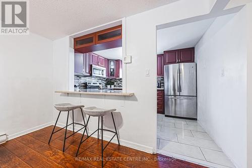 55 Briar Path, Brampton, ON - Indoor Photo Showing Kitchen