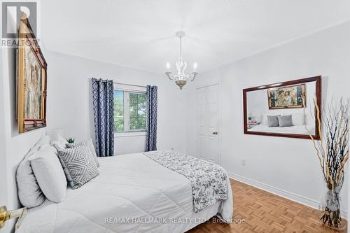 267 Avdell Avenue, Vaughan, ON - Indoor Photo Showing Bedroom