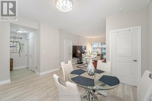 #3806 - 60 Absolute Avenue, Mississauga, ON - Indoor Photo Showing Dining Room