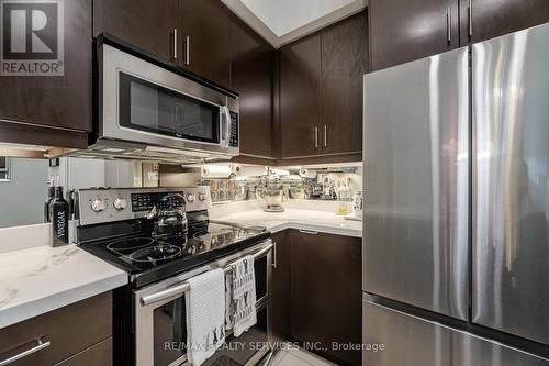 #3806 - 60 Absolute Avenue, Mississauga, ON - Indoor Photo Showing Kitchen With Upgraded Kitchen