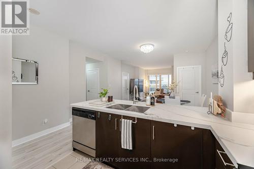 #3806 - 60 Absolute Avenue, Mississauga, ON - Indoor Photo Showing Kitchen With Double Sink With Upgraded Kitchen