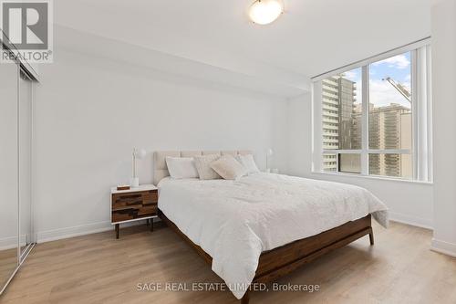 1301 - 88 Broadway Avenue, Toronto, ON - Indoor Photo Showing Bedroom