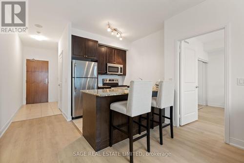 1301 - 88 Broadway Avenue, Toronto, ON - Indoor Photo Showing Kitchen With Stainless Steel Kitchen