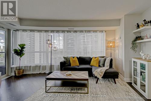 1410 - 125 Village Green Square, Toronto, ON - Indoor Photo Showing Living Room