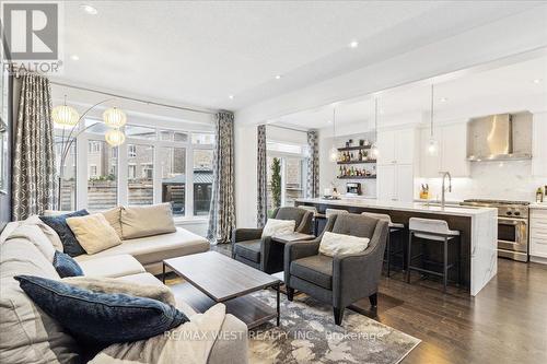 130 Mactier Drive, Vaughan, ON - Indoor Photo Showing Living Room