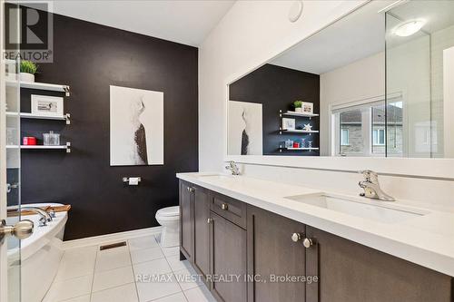 130 Mactier Drive, Vaughan, ON - Indoor Photo Showing Bathroom