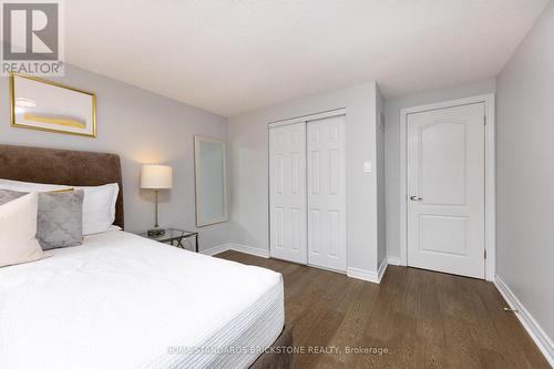 170 Greenbelt Crescent, Richmond Hill, ON - Indoor Photo Showing Bedroom