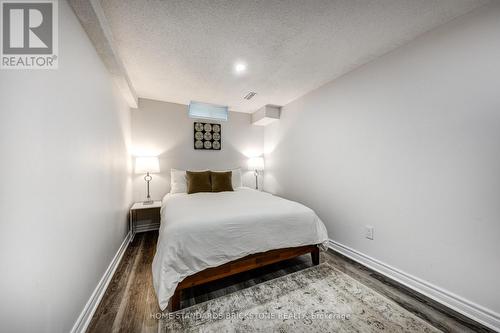 170 Greenbelt Crescent, Richmond Hill, ON - Indoor Photo Showing Bedroom