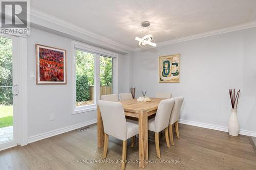 170 Greenbelt Crescent, Richmond Hill, ON - Indoor Photo Showing Dining Room