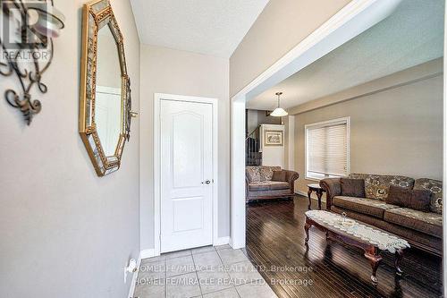 166 Shephard Avenue, New Tecumseth, ON - Indoor Photo Showing Other Room