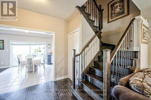 166 Shephard Avenue, New Tecumseth, ON - Indoor Photo Showing Other Room