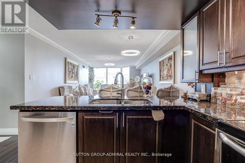 803 - 309 Major Mackenzie Drive E, Richmond Hill, ON - Indoor Photo Showing Kitchen With Double Sink