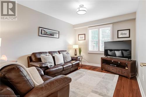 3099 Shannon Crescent, Oakville, ON - Indoor Photo Showing Living Room