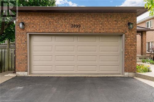 3099 Shannon Crescent, Oakville, ON - Outdoor With Exterior