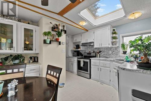 6751 51 Street Ne, Salmon Arm, BC - Indoor Photo Showing Kitchen With Upgraded Kitchen