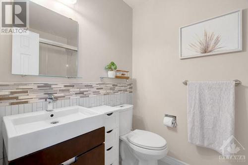 42 Havenhurst Crescent, Ottawa, ON - Indoor Photo Showing Bathroom