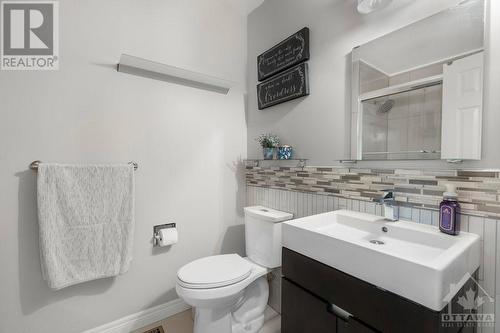 42 Havenhurst Crescent, Ottawa, ON - Indoor Photo Showing Bathroom