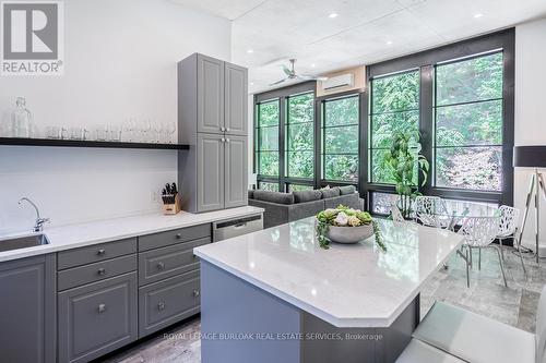 1323 Hidden Valley Road, Burlington, ON - Indoor Photo Showing Dining Room