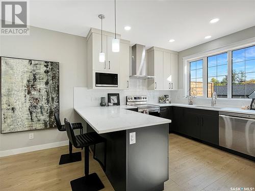 1112 9Th Street E, Saskatoon, SK - Indoor Photo Showing Kitchen With Double Sink With Upgraded Kitchen