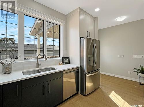 1112 9Th Street E, Saskatoon, SK - Indoor Photo Showing Kitchen With Double Sink