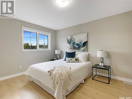 1112 9Th Street E, Saskatoon, SK - Indoor Photo Showing Bedroom