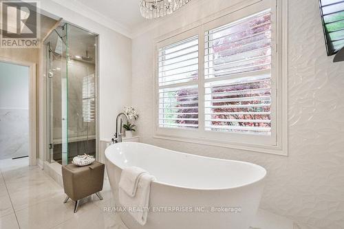 598 Gladwyne Court, Mississauga, ON - Indoor Photo Showing Bathroom