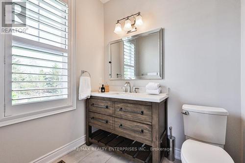 598 Gladwyne Court, Mississauga, ON - Indoor Photo Showing Bathroom