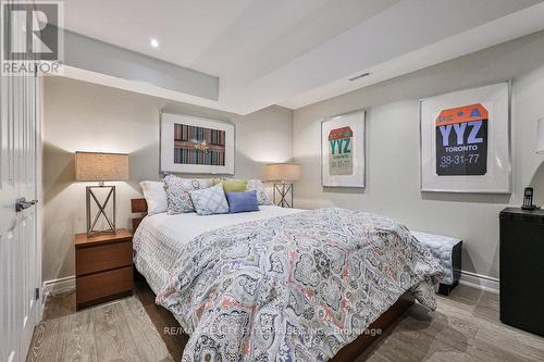 598 Gladwyne Court, Mississauga, ON - Indoor Photo Showing Bedroom