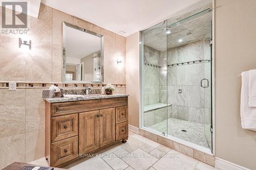 598 Gladwyne Court, Mississauga, ON - Indoor Photo Showing Bathroom