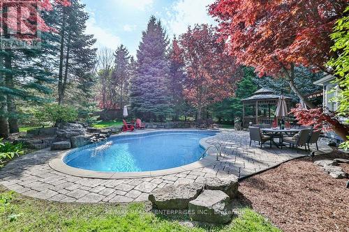 598 Gladwyne Court, Mississauga, ON - Outdoor With In Ground Pool With Backyard