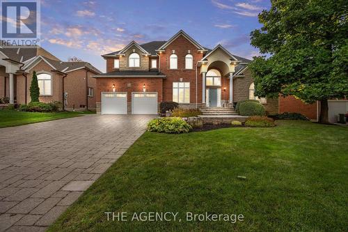 154 Foxridge Drive, Hamilton, ON - Outdoor With Facade