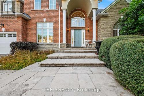 154 Foxridge Drive, Hamilton, ON - Outdoor With Facade