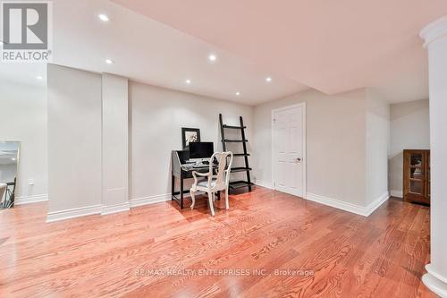 585 Hancock Way, Mississauga, ON - Indoor