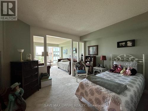 2402 - 701 Geneva Street, St. Catharines, ON - Indoor Photo Showing Bedroom