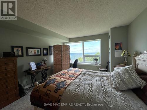 2402 - 701 Geneva Street, St. Catharines, ON - Indoor Photo Showing Bedroom