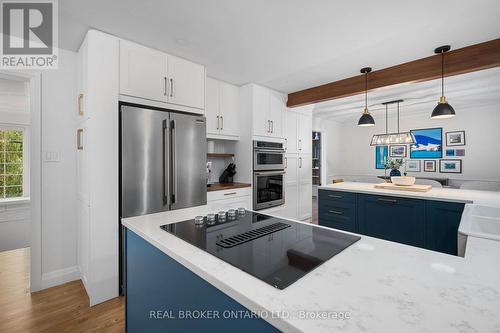 15 Grand Hill Drive, Kitchener, ON - Indoor Photo Showing Kitchen With Stainless Steel Kitchen