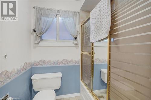 38 Dubarry Boulevard, Hamilton, ON - Indoor Photo Showing Bathroom